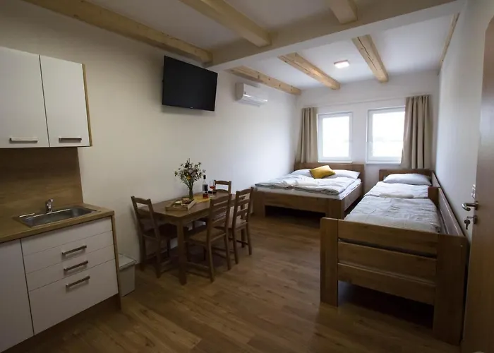 Apartament A Sklep 7 Vinaru *