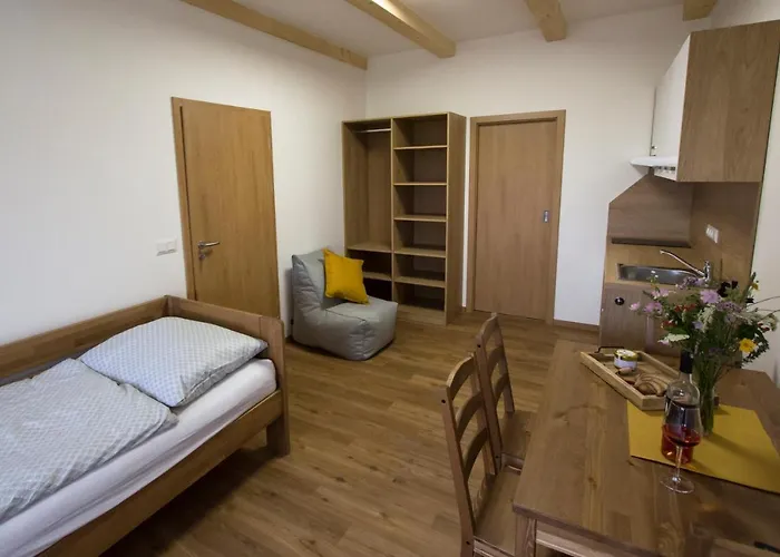 A Sklep 7 Vinaru * Bořetice